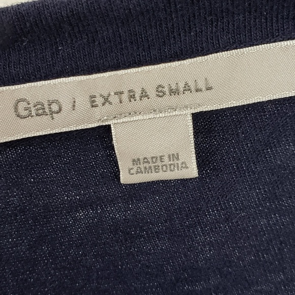 Gap Top size XS Blue Stripe Short Sleeve - Picture 7 of 7
